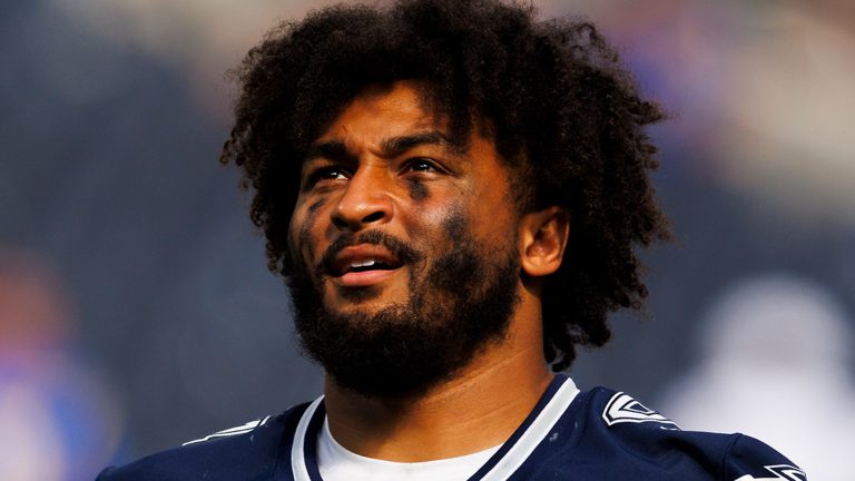 Cowboys Honor Marshawn Kneeland With Locker Before ‘Monday Night Football’