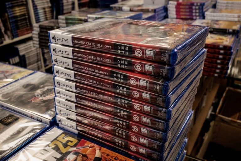 Sony Dragged After PlayStation Physical Disc Announcement