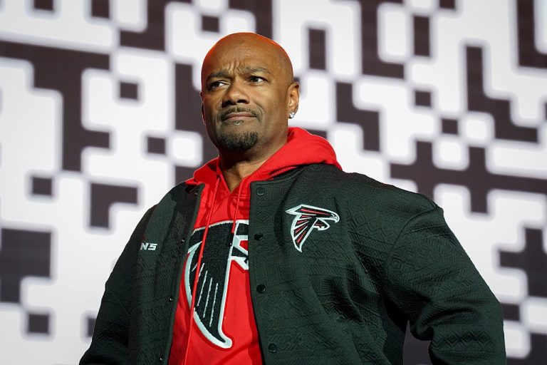 Big Tigger Announces Break From V-103 Morning Show