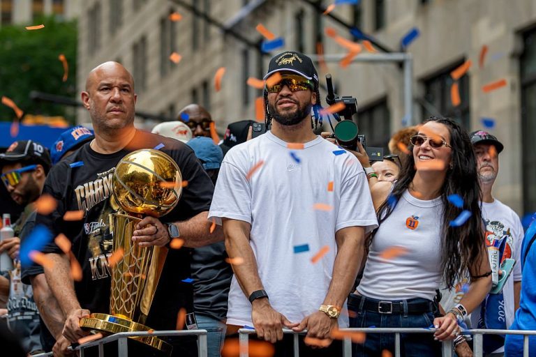 Knicks Jalen Brunson Has Surgery On Left Wrist Injured During Playoffs
