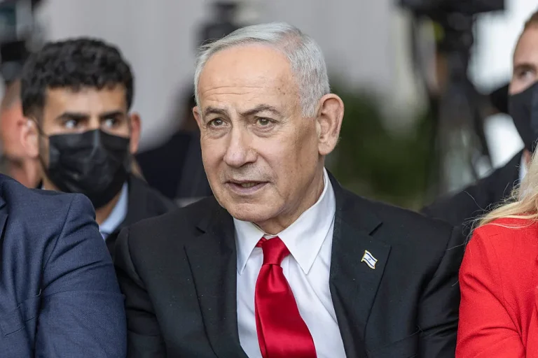 Benjamin Netanyahu Has Meltdown During CNN Interview