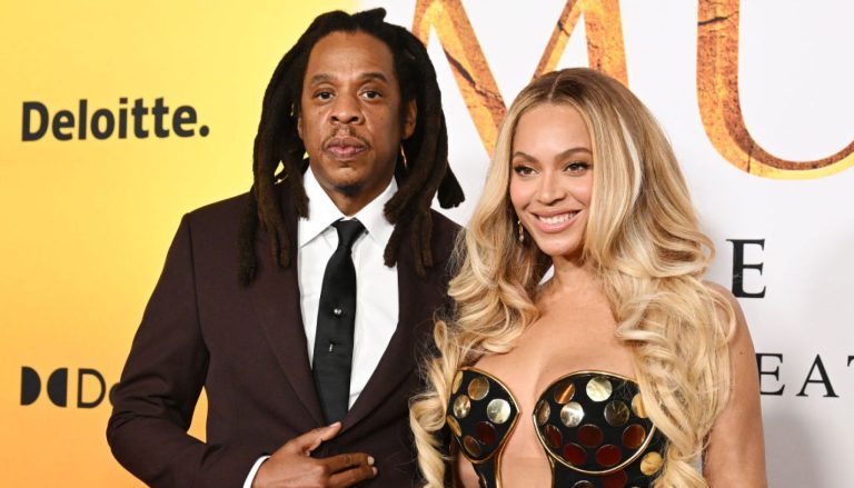 Beyoncé Steps Out To Support Jay-Z At Film Premiere